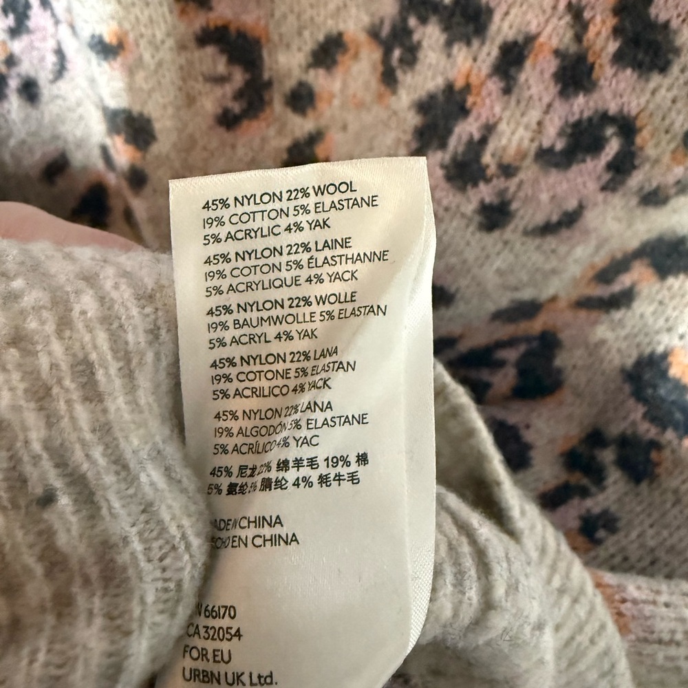 Anthropologie Emmy Leopard Print Cowl Neck Sweater, Size Small - Picture 7 of 7
